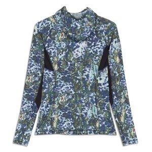 Lululemon- Multicolored Polka Dot Hooded Longsleeve Runbeam Pullover Jacket